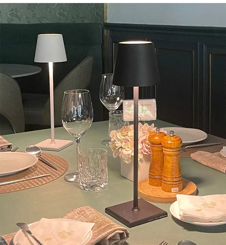 Nordiclight™ - Vezeték nélküli újratölthető asztali lámpa