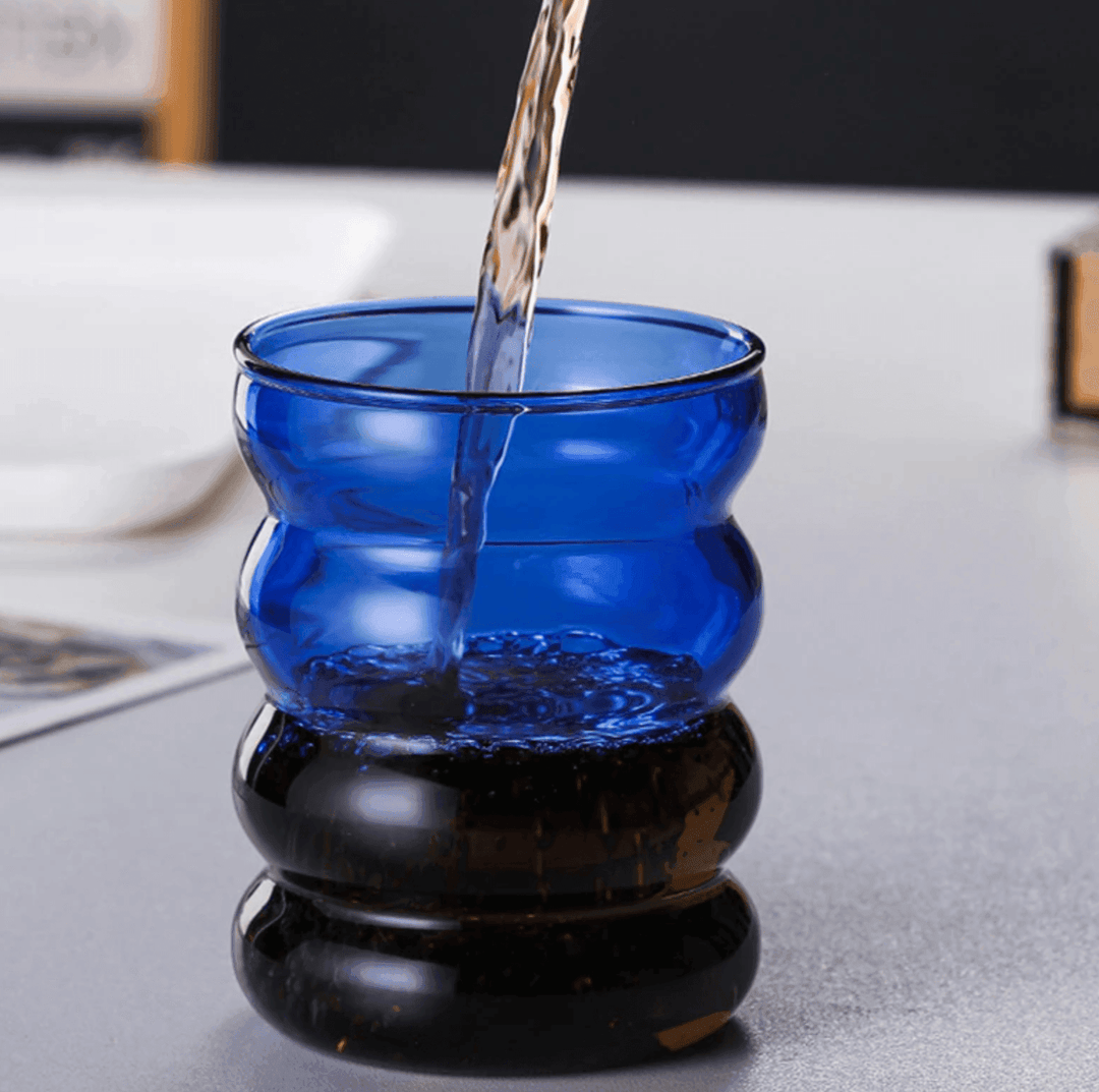 Élénk buborékos italospoharak